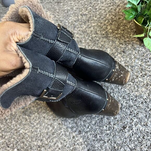 UGG Amoret Boots Black Leather Wooden Block Heel Womens Size US 10 Fold-over - Picture 4 of 9